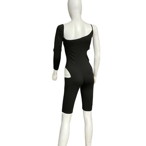 Cut Out Sexy Romper Black
New - Picture 5 of 7